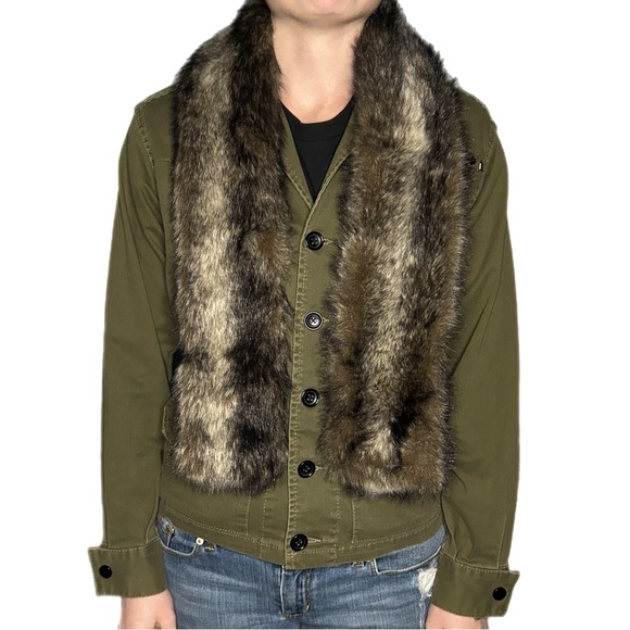 BCBG Military Green Collared Afghan Jacket Women’s XS Faux Fur Trim - Picture 1 of 13